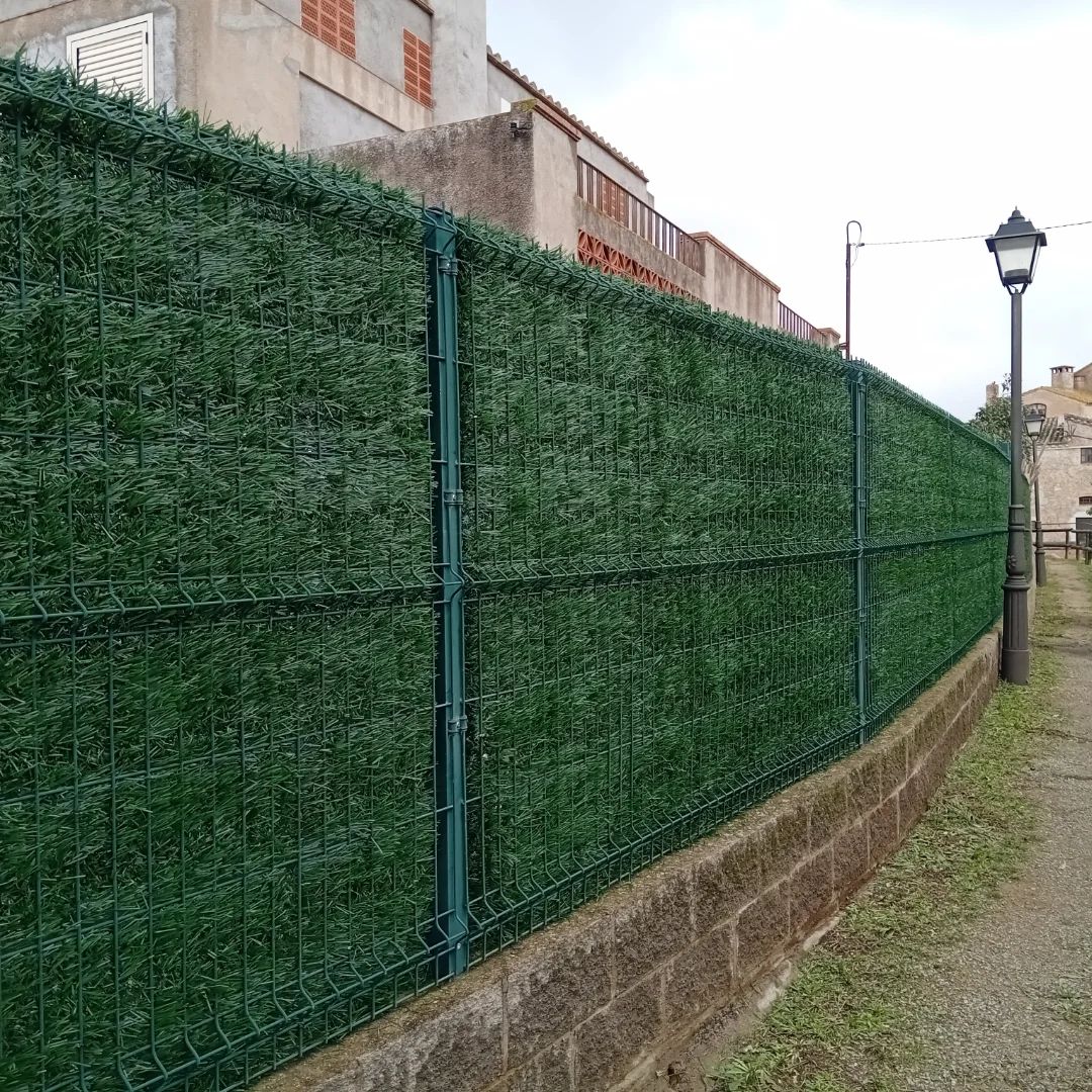 Muntatge a Bellcaire d'Empordà (Girona) de Seto Artificial Nacional