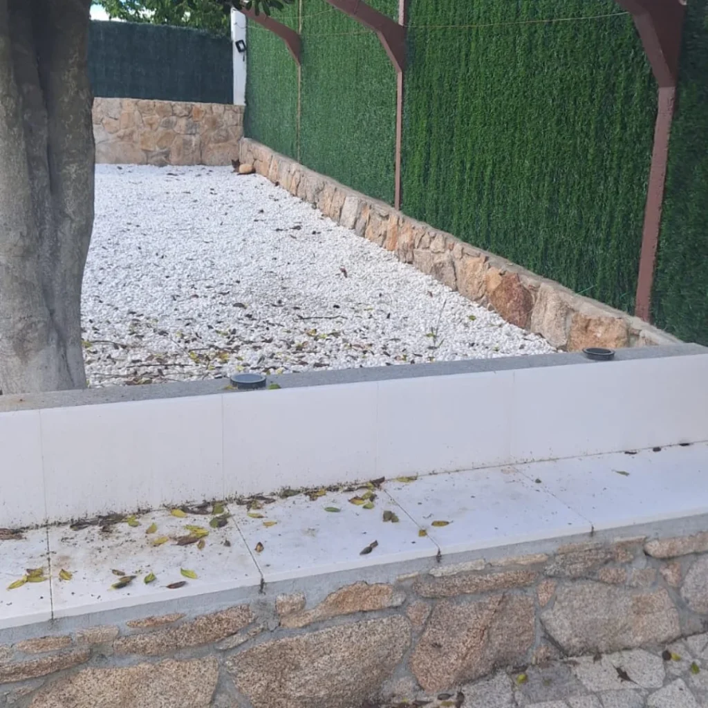 Fotografías de nuestro Seto Artificial Nacional instalado por un cliente y amigo de Lugo