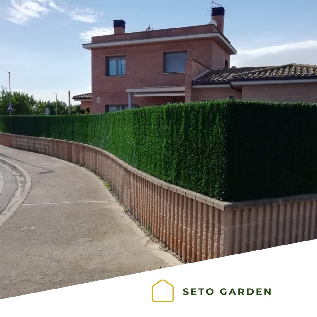 Transforma tu espacio exterior con nuestro seto artificial