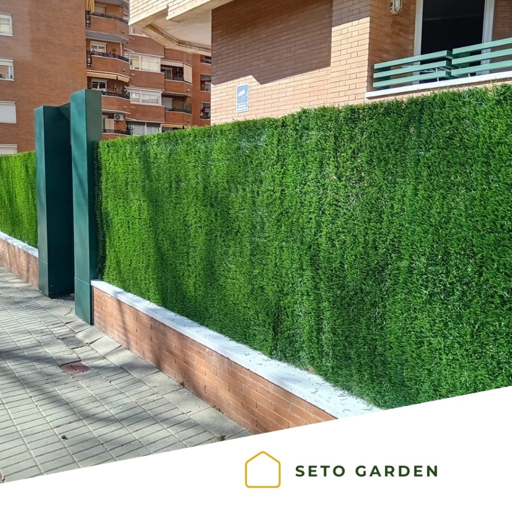 Verdes intensos en nuestro seto artificial